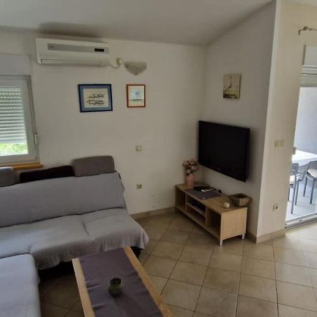 Oasis Of Peace Apartment โอมิช ภายนอก รูปภาพ