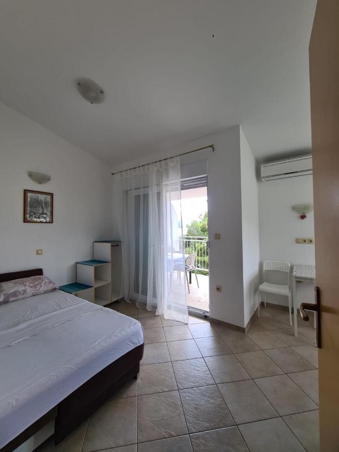 Oasis Of Peace Apartment โอมิช ภายนอก รูปภาพ