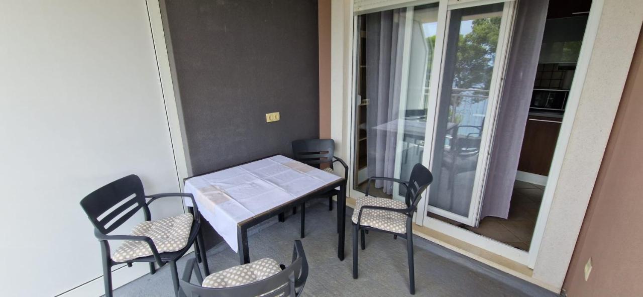 Oasis Of Peace Apartment โอมิช ภายนอก รูปภาพ