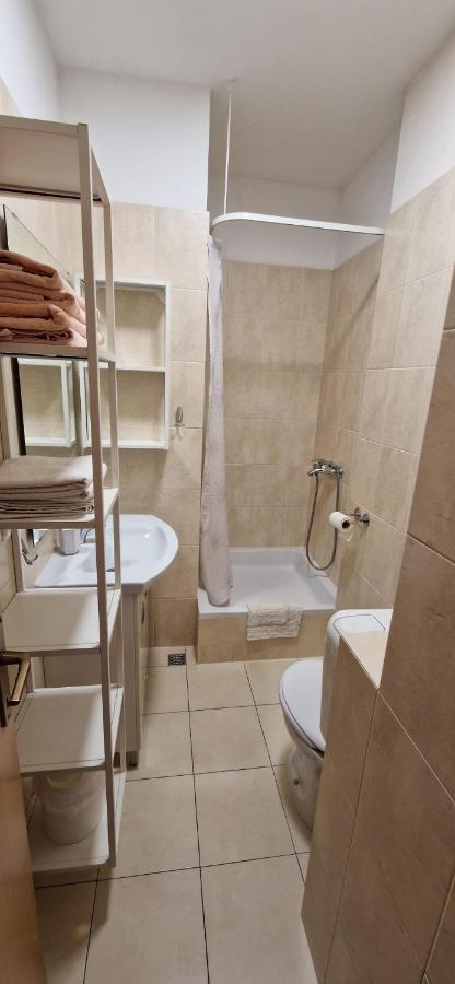 Oasis Of Peace Apartment โอมิช ภายนอก รูปภาพ