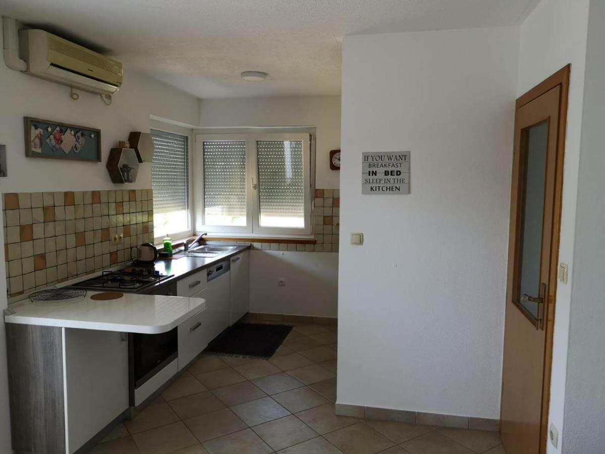 Oasis Of Peace Apartment โอมิช ภายนอก รูปภาพ