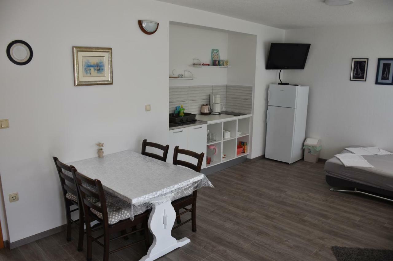 Oasis Of Peace Apartment โอมิช ภายนอก รูปภาพ